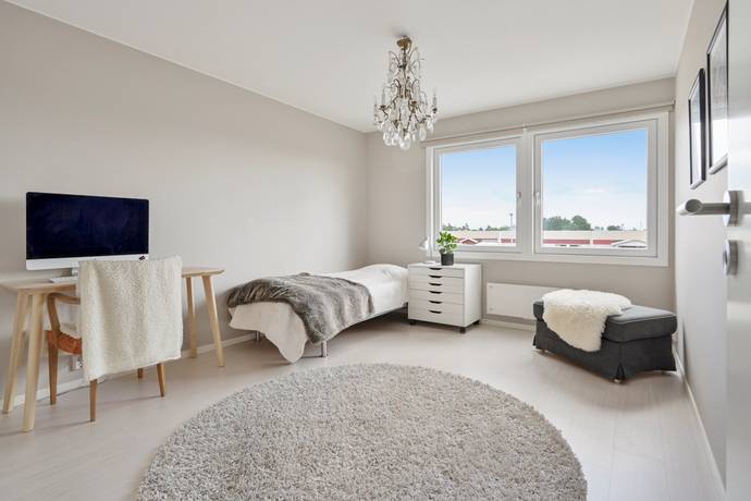 5 rum Radhus på Ljungvägen 93 Sjukyrkoberget Upplands Väsby kommun - bild 23