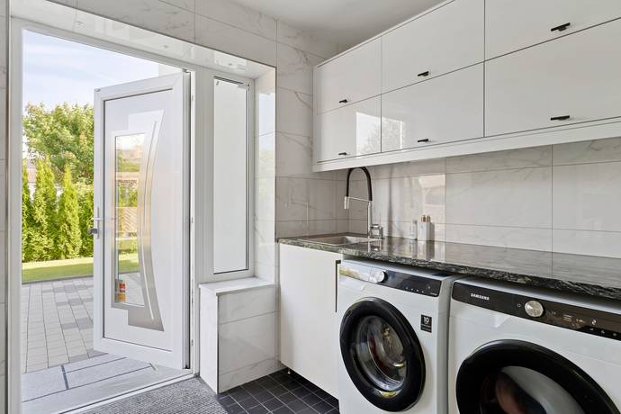 365 m² Villa på Järpvägen 24 Järfälla kommun - bild 30