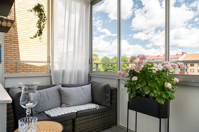 4 rum lägenhet på Trädgårdsgatan 23 Centralt Öster, Örebro kommun - bild 2