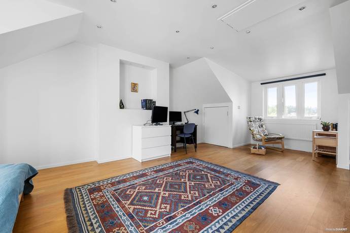 5 rum radhus på Katrinebergsvägen 135 Tullinge, Botkyrka kommun - bild 4
