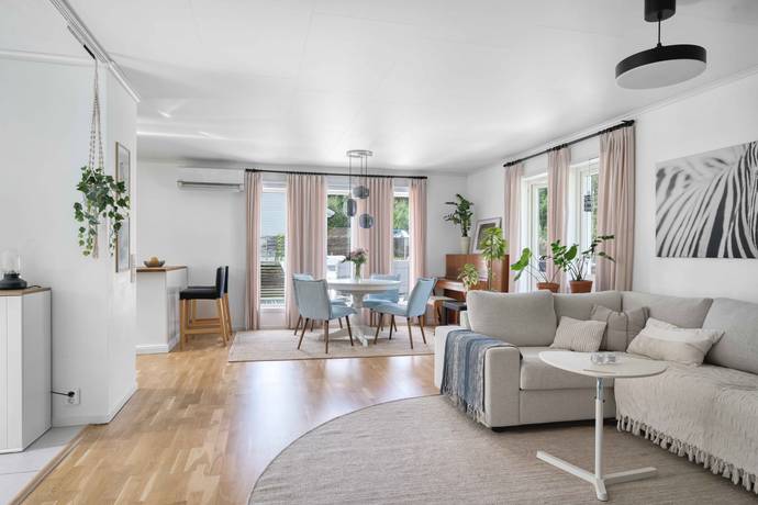 3 rum villa på Ramsjö skogsväg 18 Järlåsa, Uppsala kommun - bild 3