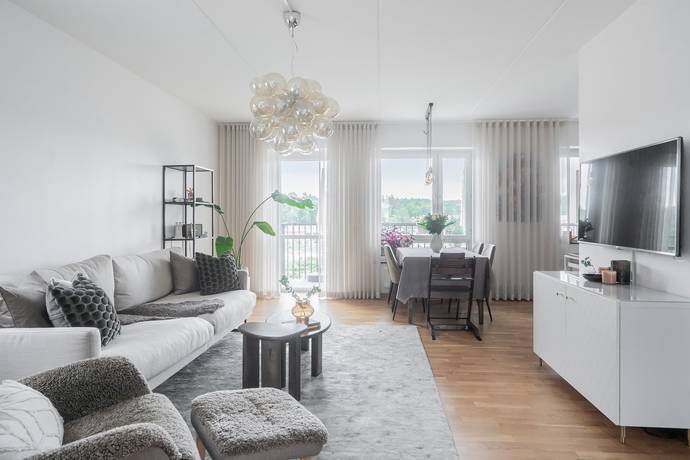 4 rum lägenhet på Sjödalsvägen 19B Centrala Huddinge, Huddinge kommun - bild 1
