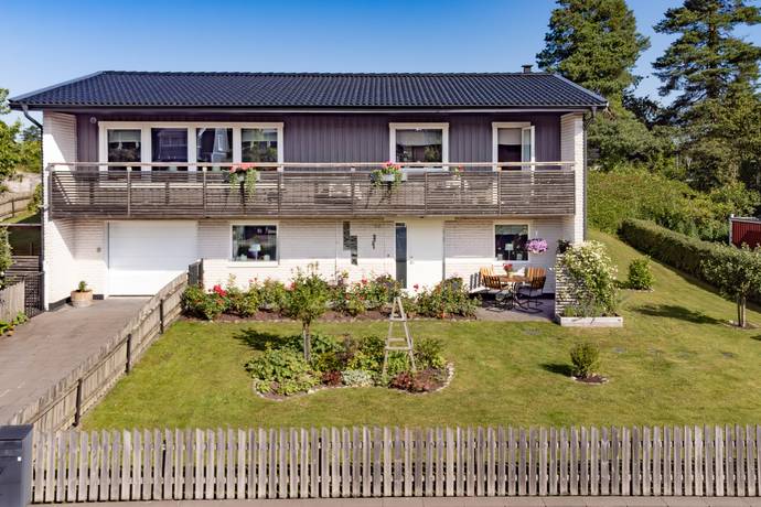 7 rum villa på Eriksrovägen 5 Eriksro, Trollhättans kommun - bild 4