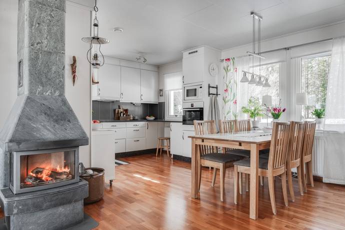 5 rum Villa på Råholmen 95 Berkön Piteå kommun - bild 8