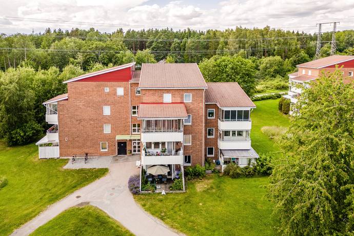 3 rum Lägenhet på Verkmästaregatan 11 Romberga Enköpings kommun - bild 1
