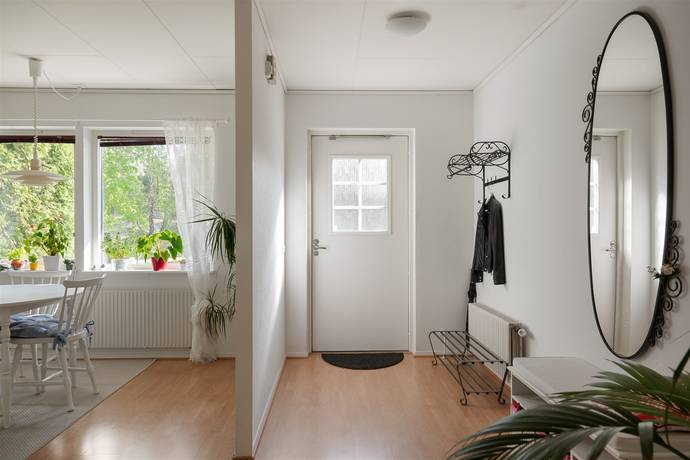 4 rum Radhus på Oscars väg 47 Haninge kommun - bild 9