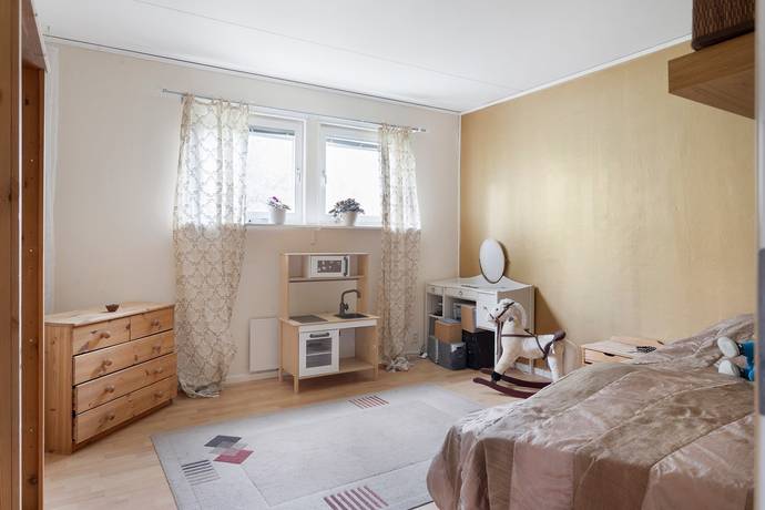 5 rum Villa på Adjutantgatan 29 Eskilstuna kommun - bild 15