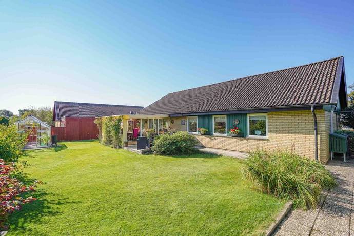 4 rum villa på Tornfalksvägen 35 Fyllinge, Halmstads kommun - bild 1