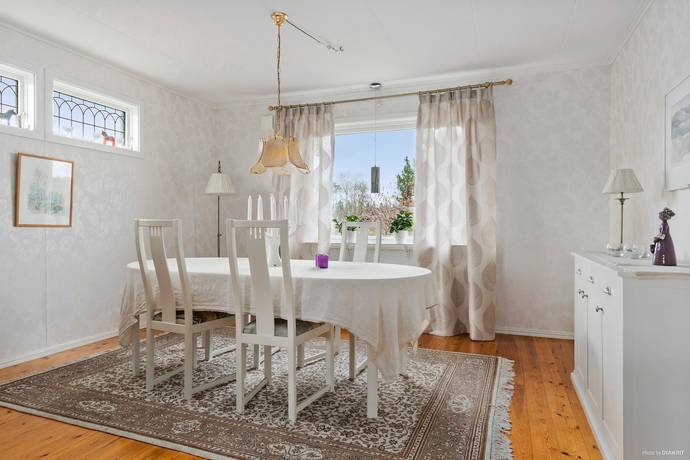 7 rum Villa på Dagfjärilsvägen 5 Lextorp Trollhättans kommun - bild 15