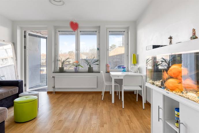Klädesvägen 28, Brommaplan, Stockholms kommun