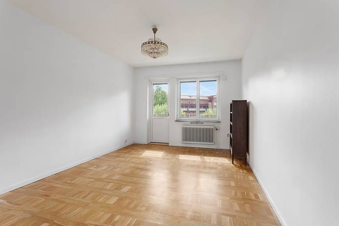2 rum lägenhet på Engelbrektsgatan 62B, 1 tr Centralt Öster, Örebro kommun - bild 2