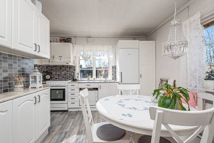2 rum villa på Tjädervägen 4 Edsgården, Timrå kommun - bild 4