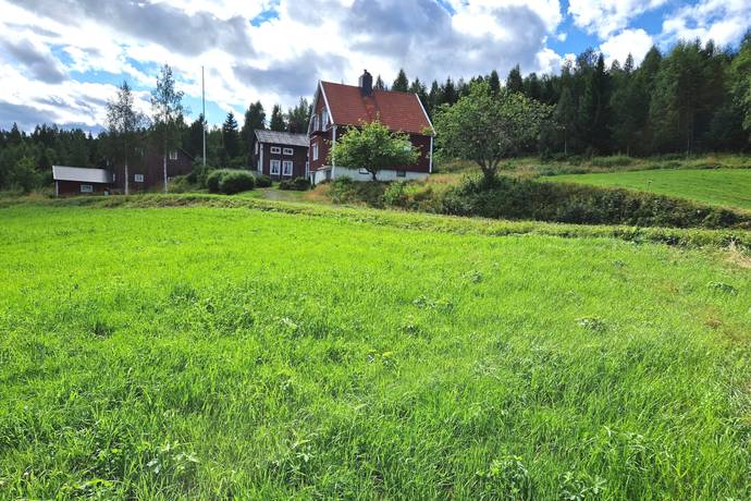 5 rum gård med skogsbruk på Gröde 111 Höga Kusten, Kramfors kommun - bild 1