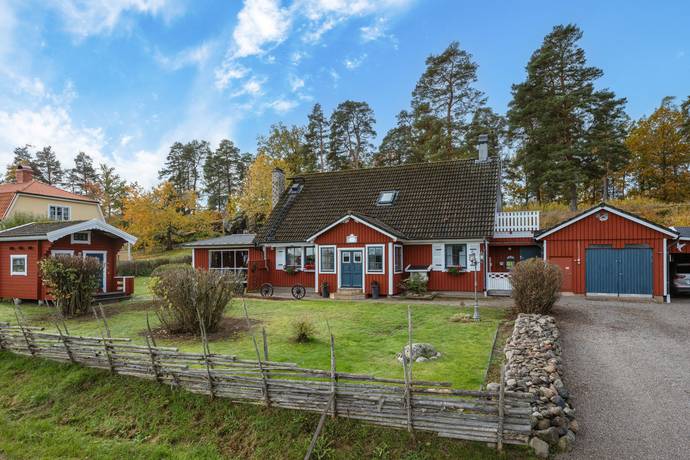Västra Eneby Ekelund, Kisa/Västra Eneby, Kinda kommun