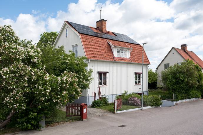 6 rum villa på Jakobsbergsgatan 25 Jakobsberg, Sala kommun - bild 1