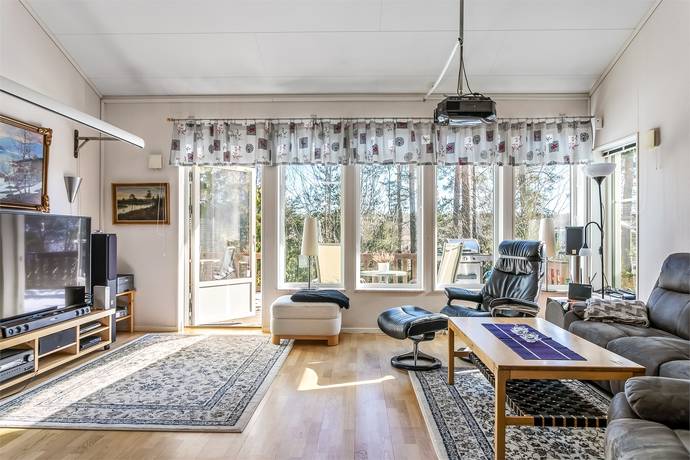 5 rum villa på Solskensgränd 14 Polhem, Järfälla kommun - bild 4