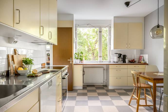 3 rum Lägenhet på Holmögaddsvägen 35, 1 tr Kärrtorp Stockholms kommun - bild 3
