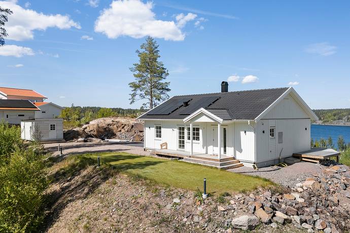 4 rum villa på Skogslyckevägen 1 Valdemarsvik, Valdemarsviks kommun - bild 1