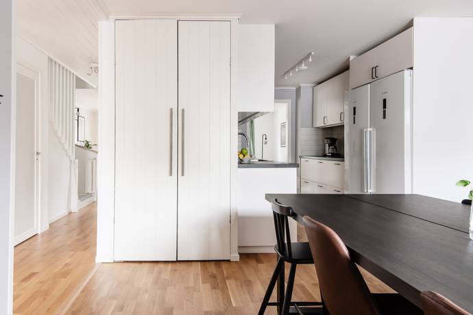 5 rum Radhus på Bivägen 83 Björkhaga Österåkers kommun - bild 10