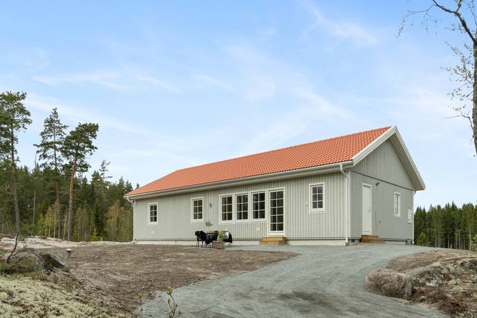 4 rum villa på Undravägen 37 Malsta, Norrtälje kommun - bild 1