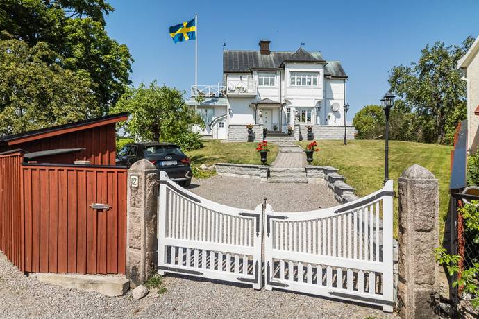 8 rum Villa på Bergsgatan 12 Mariefred Strängnäs kommun - bild 2