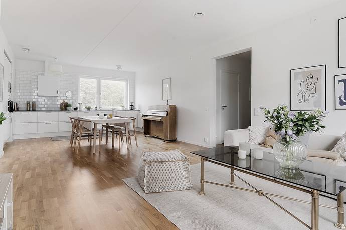 4 rum lägenhet på Kvarnbygatan 27 Kvarnbyn, Mölndals kommun - bild 1