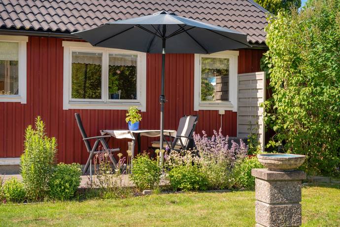 2 rum fritidshus på Skogsblommevägen 13 Nibbla, Ekerö kommun - bild 2