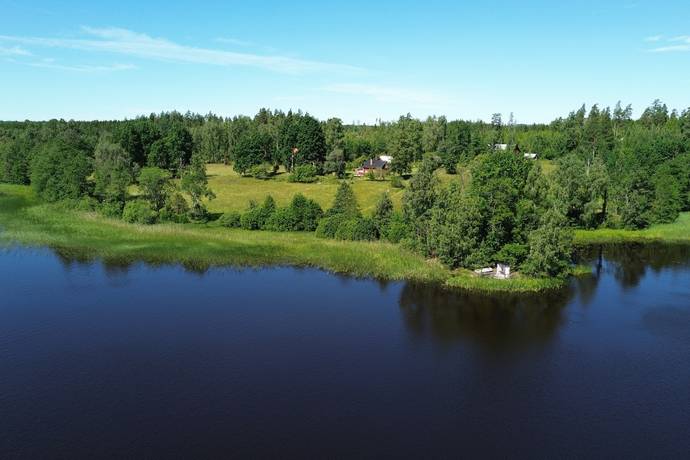 gård med jordbruk på Skyttorpet Hällestad, Finspångs kommun - bild 4