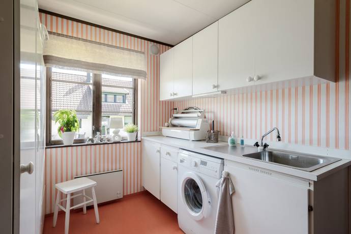 5 rum Villa på Drottningholmsvägen 12 Marieberg Örebro kommun - bild 37