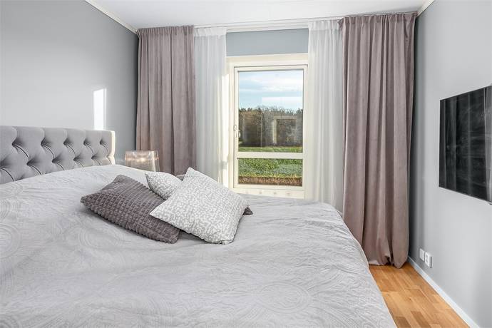 5 rum Kedjehus på Begoniaslingan 96 Bro - Rosenängarna Upplands-Bro kommun - bild 10