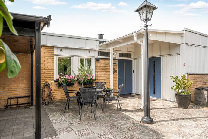 8 rum kedjehus på Spegelbäcksgatan 8 Hyllie, Malmö kommun - bild 3