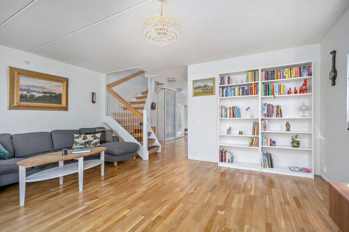 3 rum Radhus på Rapsodivägen 23 Skogås Huddinge kommun - bild 13