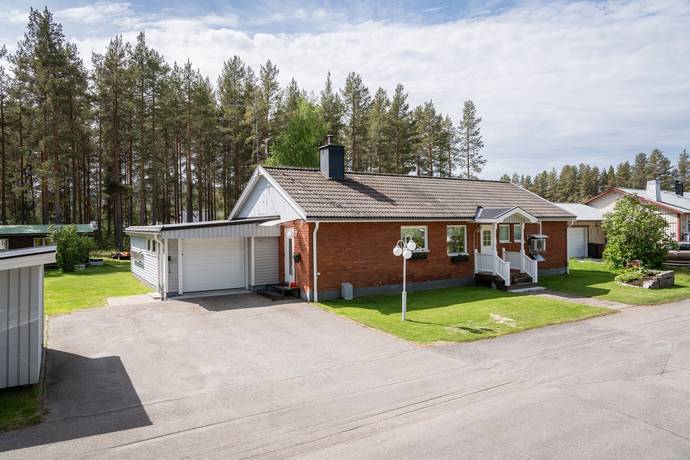 4 rum Villa på Villagatan 10 Vidsel Älvsbyns kommun - bild 1