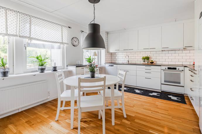 5 rum radhus på Generalshöjden 39 Malmköping, Flens kommun - bild 5