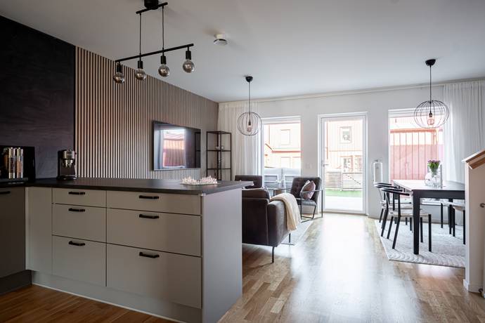 5 rum Radhus på Hagmarksgatan 14B Trädgårdsstaden Skövde kommun - bild 10
