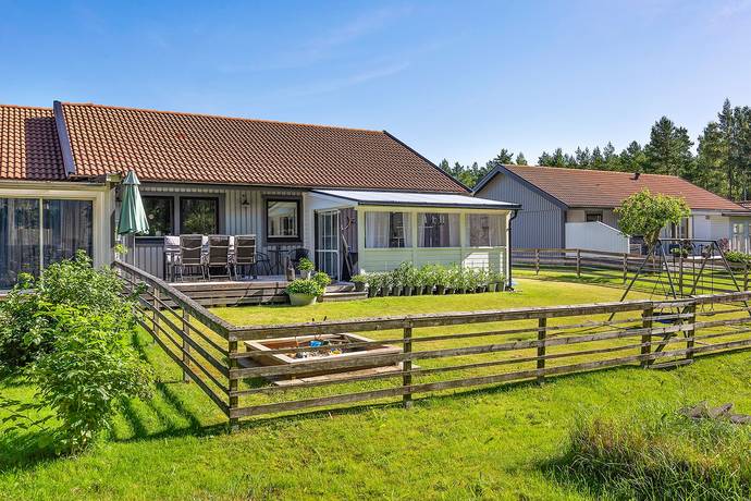 4 rum parhus på Kiselvägen 6 Östra Stenåsen, Kils kommun - bild 1