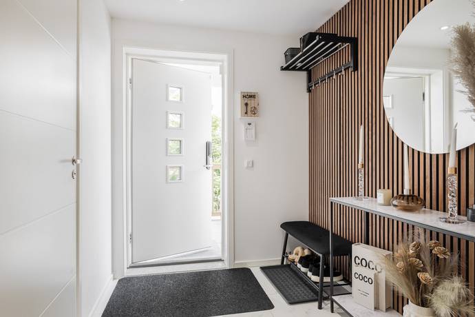 8 rum Villa på Albertsvägen 73B Trollhättan Trollhättans kommun - bild 9