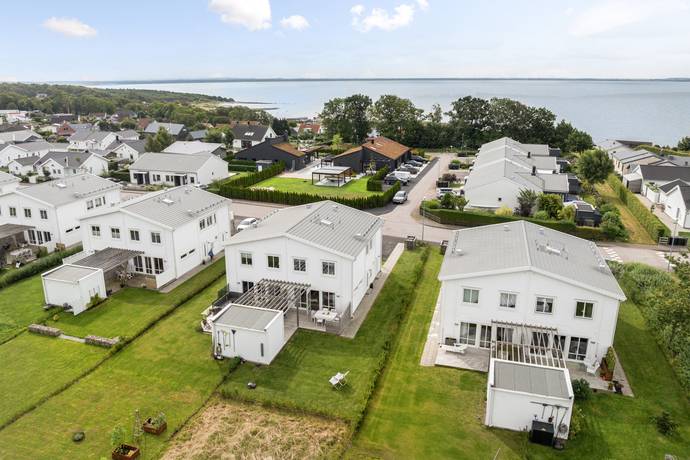 5 rum parhus på Röstisvägen 24B Magnarp, Ängelholms kommun - bild 1
