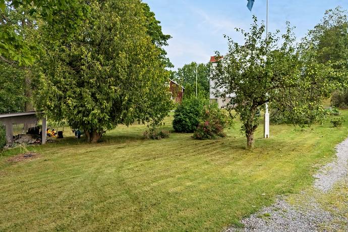 tomt på Ostra allé 28 Sundbyholm, Eskilstuna kommun - bild 3
