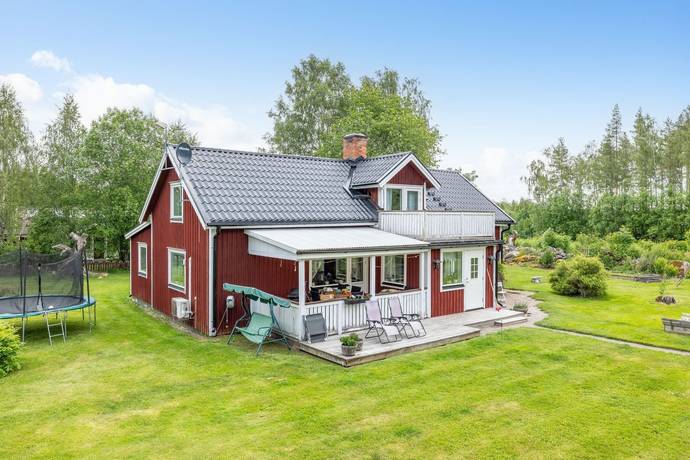 5 rum Gård med jordbruk på Lidhult 410 Vimmerby kommun - bild 8