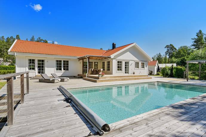 5 rum villa på Fritz Janssons väg 11E Östra Skärgårdsstad, Österåkers kommun - bild 1