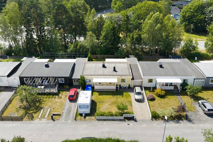 5 rum Villa på Ramsdalsvägen 5 Ramsdalen Haninge kommun - bild 1