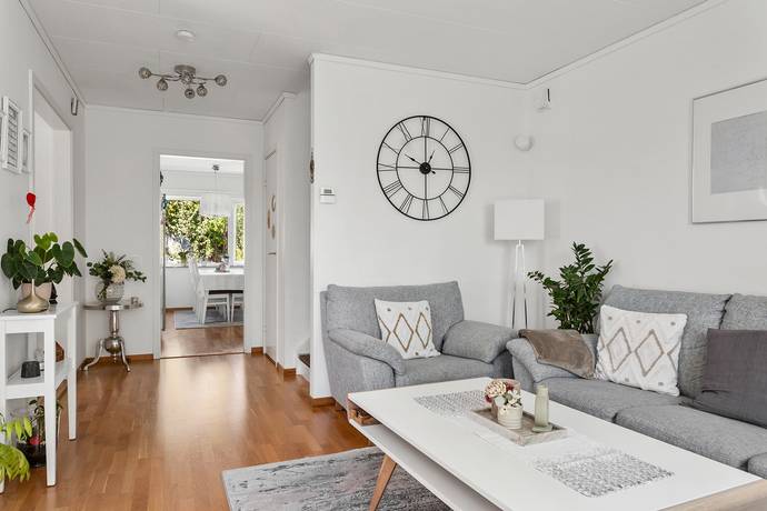 5 rum Lägenhet på VÄSTFJORDSGATAN 17 Kistahöjden Stockholms kommun - bild 4