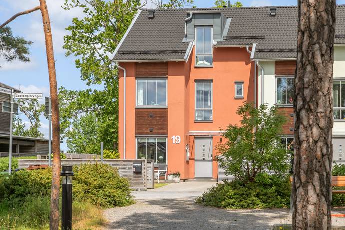 7 rum radhus på Godtemplarvägen 19 Tollare, Nacka kommun - bild 1
