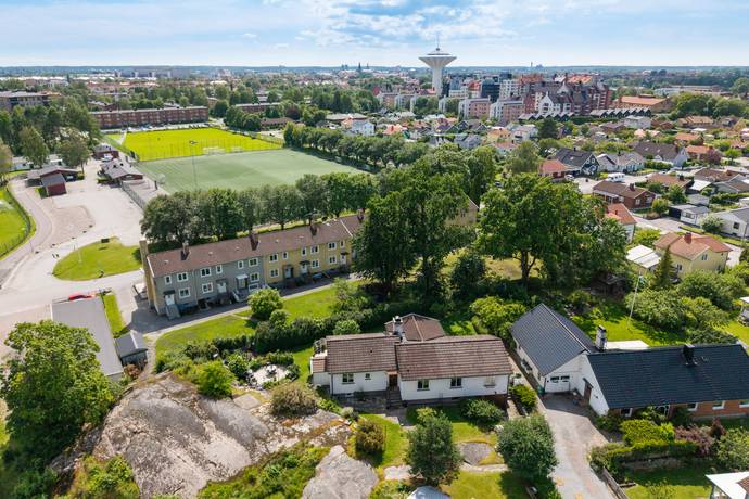 6 rum villa på Utmarksvägen 27 Örebro, Örebro kommun - bild 2