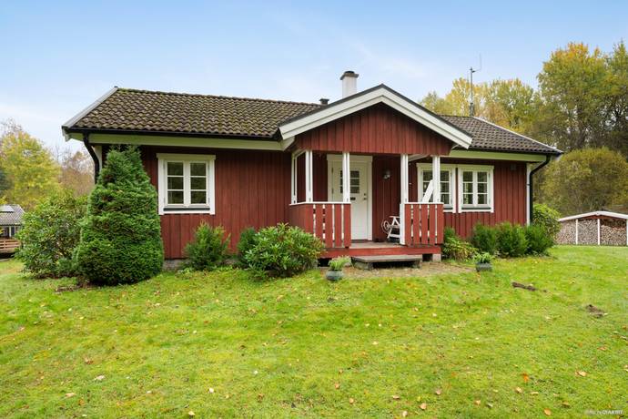 Dalshult Björnstigen 2, Dalshult, Perstorps kommun