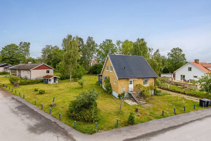 5 rum villa på Ringsbergsgatan 12 Hovmantorp, Lessebo kommun - bild 1