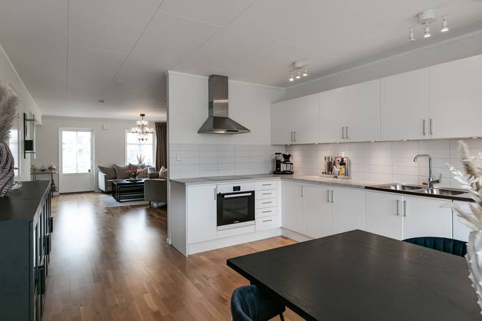 5 rum Kedjehus på Viktor Dahléns väg 66 Mosås Örebro kommun - bild 8