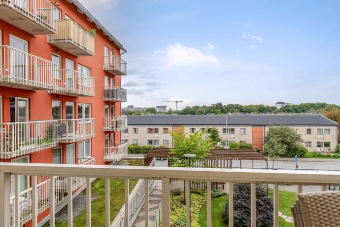 2 rum Lägenhet på Råbyvägen 72 Kapellgärdet Uppsala kommun - bild 1