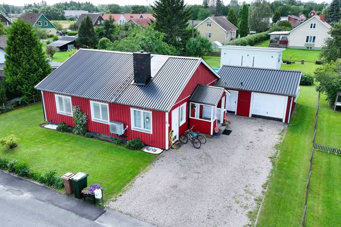 4 rum villa på Telegatan 8 Östervåla, Heby kommun - bild 1